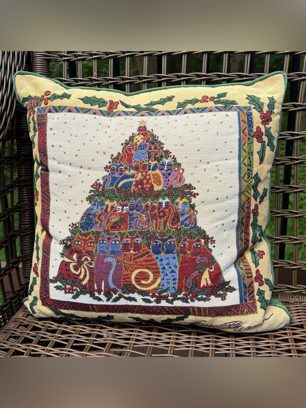 Laurel Burch Tapestry Throw Pillow 17.5” Decor Christmas Tree HOLLY CAT 2006